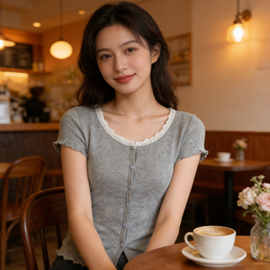 เสื้อยืดครอปแต่งลูกไม้สไตล์เกาหลีสำหรับผู้หญิง แขนสั้น ติดกระดุมด้านหน้า ทรงเข้ารูป หวานซ่อนเปรี้ยว แฟชั่นลำลอง - Product Image 5