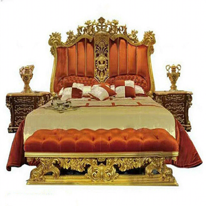 Royal Gold เตียงขนาดคิงไซส์ขัดเงาและโต๊ะข้างเตียงแกะสลักสีทองหรูหราเฟอร์นิเจอร์ห้องนอนรอยัลเตียงแกะสลักธรรมชาติและโต๊ะข้างเตียง - Product Image 1