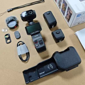 กล้อง Insta 360 Luna Ultra Pocket Gimbal พร้อมเลนส์คู่ <span class=keywords><strong>Leica</strong></span> ความละเอียด 4K 120fps เซ็นเซอร์ 1 นิ้ว หน้าจอควบคุมแบบถอดได้ ขายส่ง ซื้อจำนวนมาก - Product Image 2
