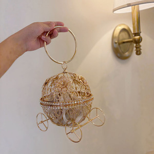 <span class=keywords><strong>Sac</strong></span> de soirée en métal doré, style princesse, avec poignée anneau en filigrane, motif citrouille de <span class=keywords><strong>Cendrillon</strong></span>, orné de strass et de diamants ajourés - Product Image 3