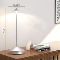 Luminosité Gradation Sans Fil Lampe De Table LED Tactile Rechargeable Portable Batterie Chambre Bureau À Domicile Bar Café Patio Lampes De Bureau
