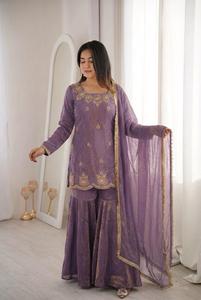 Salwar Kameez morado bordado para mujer con dupatta, atuendo tradicional indio pakistaní para bodas y fiestas. - Product Image 5