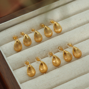 ต่างหูรูปหยดน้ำสีทอง โลหะผสมสังกะสี เครื่องประดับแฟชั่นสำหรับงานปาร์ตี้ EH20 - Product Image 1