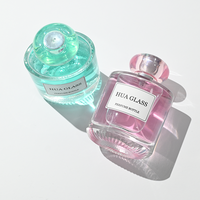 Maßgefertigte Herren-Parfümflasche Klares Quadratisches Glas 100ml Mit Crimp-Sprühkopf und Verpackungsbox für Luxus-Duftmarken