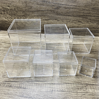 Boîte cadeau en acrylique transparente pour fleurs de rose, rangement de chaussures, boîte à bijoux personnalisée, boîte cadeau en acrylique pour mariage avec couvercle