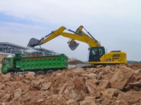 Fournisseur d'excavatrices hydrauliques d'occasion à l'exportation, 26 tonnes, capacité de godet 0,45-1,5 m, commande par conteneur, vente en gros d'équipements lourds et de machines