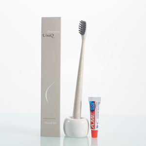 <span class=keywords><strong>Kit</strong></span> d'hygiène personnelle sèche jetable de luxe avec étiquette personnalisée pour salle de bain Ensemble d'équipements Star Hotel - Product Image 6