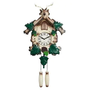 Relógio de parede tradicional de canto de cuco de cada hora, relógio retrô de veado morto, decoração luxuosa, artesanal, artesanal, artesanal, artesanal, artesanal
