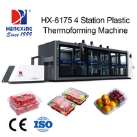 Vier Stations High-Speed Thermovormende Machine Voor Efficiënte Productie Fruitdozen (Pp/Ps/Pvc/Bops/Pet) Kernmotor Hengxing