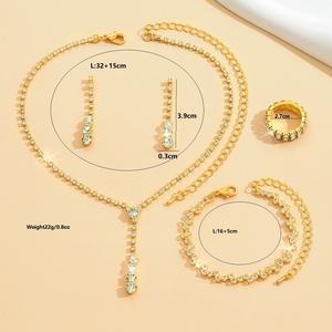Ensemble Collier et Boucles d'Oreilles en Strass Tendance pour la Vente en Gros, Plaqué Or et Argent avec Sertissage Griffe pour Femmes à la Pointe de la Mode - Product Image 5