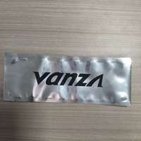 Sachet scellé au dos en PET/CPP, résistant à l'humidité, avec impression de logo personnalisée, finition métallique argent/noir, emballage laminé, faible MOQ