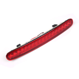 Luz de Freno Elevada LED Roja y Negra para Volkswagen Beetle 2012-2019, Tercera Luz de Freno Trasera - Product Image 1