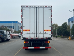 Camion frigorifique DONGFENG KR de 6,8 m, 290 ch, pour le transport de marchandises fraîches, camion frigorifique de 10 tonnes pour le transport de poissons et de viandes congelés - Product Image 6