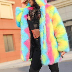 Chaqueta Elegante de Invierno para Mujer, con Capucha de Piel Sintética, Estampada, Cierre Doble Abotonado, Prenda Exterior Moderna y con Estilo - Product Image 2