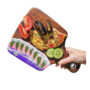 Nuovo Design artigianale cucina fatta a mano legno di Acacia <span class=keywords><strong>tagliere</strong></span> in resina epossidica Chesse tavola di servizio con manico - Product Image 1