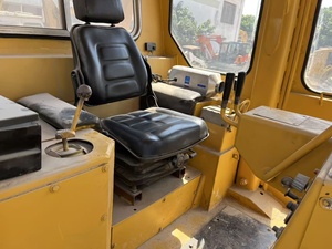 Bulldozer Caterpillar D7G modèle 2022, moteur Cummins 160 kW, capacité de bulldozing 5,4 m, pompe hydraulique Moog, équipement lourd d'occasion - Product Image 6