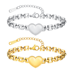 Bracelet de montre en acier inoxydable tendance, maillons en forme de cœur, étanche, réglable, unisexe, pour le quotidien et le style urbain, bijou. - Product Image 1