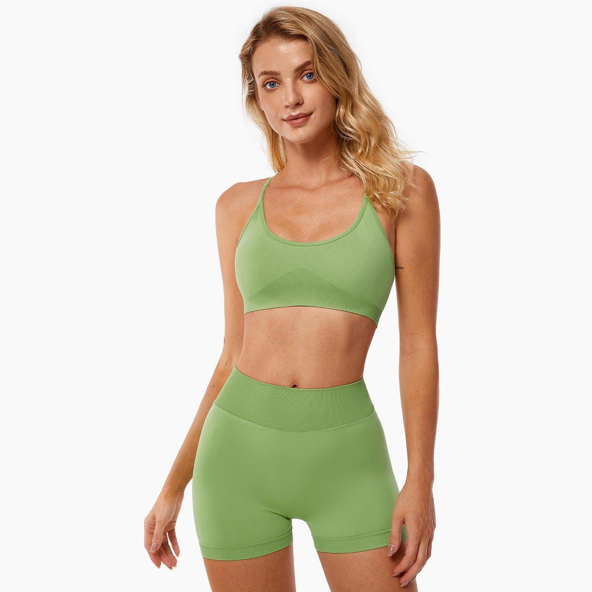 สีเขียว