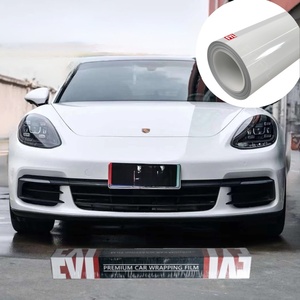 Facile à installer haute polymère cristal piano <span class=keywords><strong>blanc</strong></span> wrap vinyle voiture rouleaux PVC pleine voiture vinyle wrap - Product Image 1
