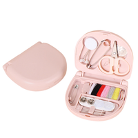 Kit de couture portable pour la maison et l'hôtel, avec boîte de rangement, aiguilles en acier, fil, enfile-aiguille, boutons et épingles