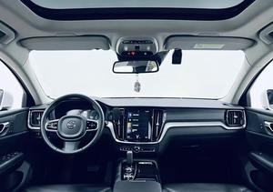 Voiture d'occasion <span class=keywords><strong>Volvo</strong></span> <span class=keywords><strong>S60</strong></span> T8 PHEV AWD 2020, berline de luxe d'occasion, conduite à gauche, automatique, robuste, haute technologie, performance <span class=keywords><strong>hybride</strong></span> scandinave - Product Image 4