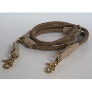 Collar y correa de perro mascota de cuero suave trenzado personalizado correa de perro de cuero nobuk ajustable de 2M con <span class=keywords><strong>2</strong></span> ganchos para todas las razas - Product Image 5