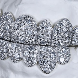Grillz en diamant Moissanite les plus vendus, bijoux Hip Hop avec une fabrication durable pour un usage quotidien, disponibles à bon prix - Product Image 5