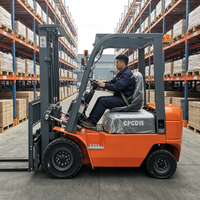 Chariot élévateur à contrepoids diesel de 1,5 tonne pour la manutention de palettes en entrepôt