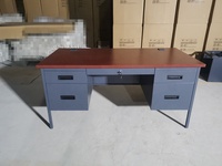 Bureau de direction contemporain à double piétement de 60 po de large avec 2 tiroirs de classement, design modulaire, structure en fer