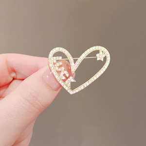 เข็มกลัดคริสตัลรูปตัววีสำหรับสตรี - Product Image 5