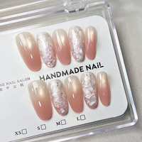 TSZS Faux Ongles à Presser en Acrylique Faits Main Rose Nude Dégradé 10 Pièces Style Simple et Tendance French Cat Eye Amande Vente en Gros