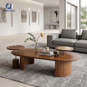 Ensemble de tables basses ovales en noyer avec tables d'appoint rondes, accent doré, grain de bois, style mi-siècle, pour salon de villa, fabrication OEM - Product Image 3