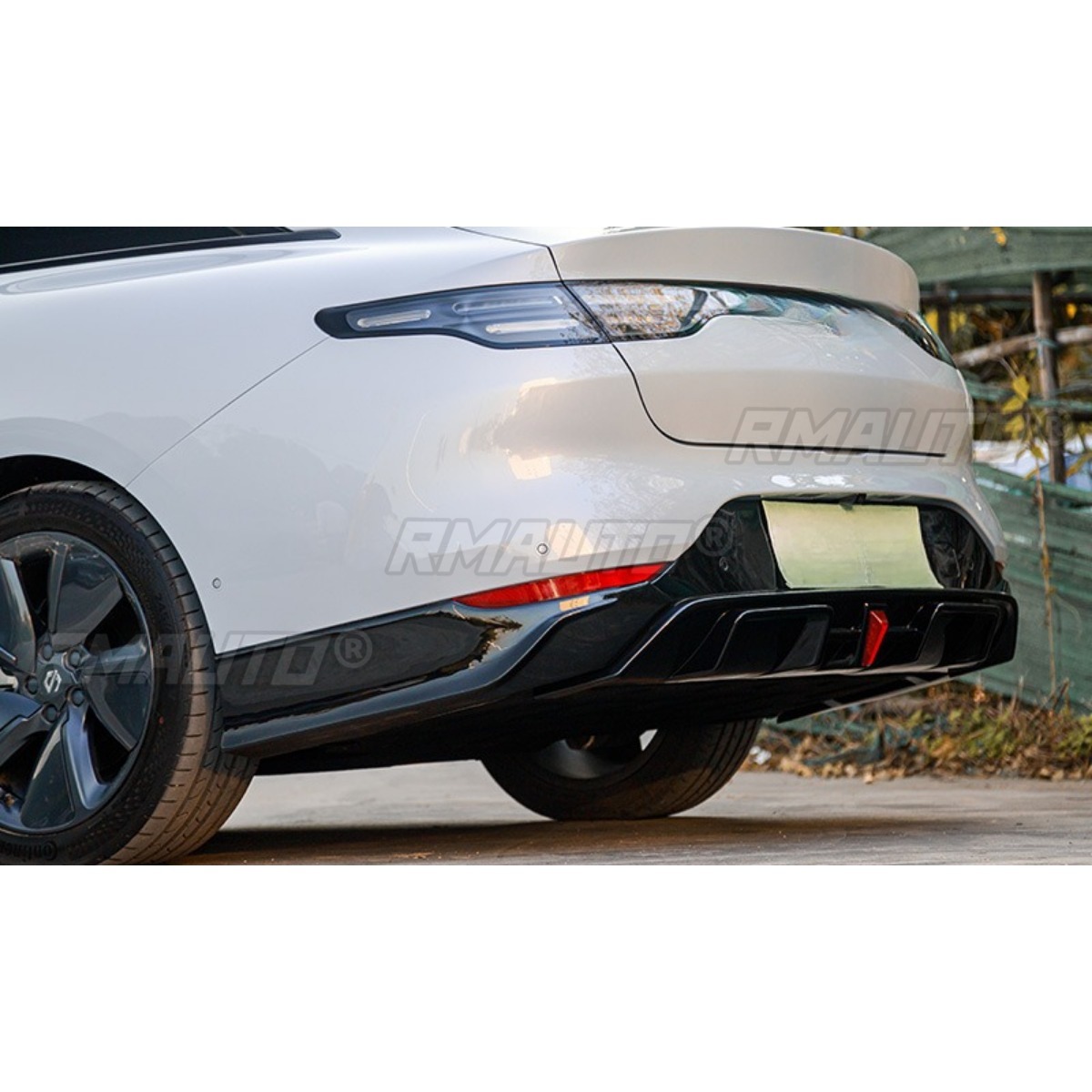 Rear Lip Leading The Navigation Lights Matte Black