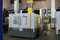 Machine de gravure et de fraisage de précision à grande stabilité avec plateforme mobile à portique pour moules de pièces de grande taille, commande CNC FANUC BT40, modèle DC-1417
