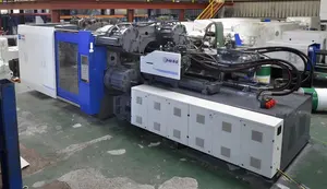 Zhenhua 800ton Grote Twee Platen Plastic Spuitgietmachine Met Ce-Certificaat Voor Auto-Onderdelen Autosleutels Bumper