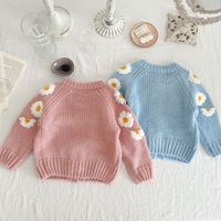 Prêt à expédier, adorable cardigan en tricot pour bébé avec boutons en forme de marguerite, pull pour fillettes, vêtements d'extérieur