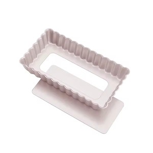 CHEFMADE WK9210 Moule à tarte rectangulaire antiadhésif en acier au carbone champagne or 7" - Product Image 1