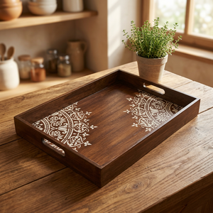 Bandeja de Servir Decorativa Moderna, Personalizada, Hecha a Mano, de Madera Ecológica con Acabado Metálico Pulido, Resistente y Apta para Microondas - Product Image 1