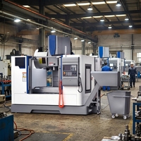 Centre d'usinage vertical CNC 4 axes VMC, fraiseuse CNC BT40, commande Fanuc pour l'usinage des métaux