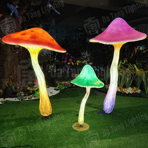 Escultura de luz con forma de hongo encantado IP65 LED para interiores/exteriores, para parques, caminos y ambiente festivo - Product Image 2