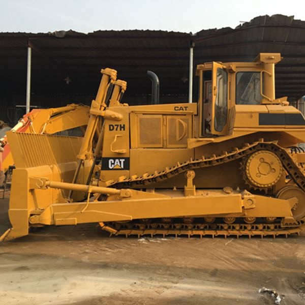 CAT D7 D7H D7G D7R ขายรถปราบดิน,รถแทรกเตอร์เกลี่ยดินตีนตะขาบใช้สำหรับญี่ปุ่น