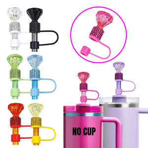 Embout de paille en silicone avec strass de 10 mm pour la vente en gros, design brillant pour gobelet Stanley - Product Image 1