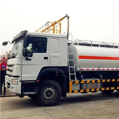 4 Compartments 6x4 Howo Fuel Trucks Oil Truck 6000 Liters Gasoline Petrol Fuel Tanker Truck 6x4 in Somalia