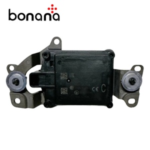 Sensor de Distancia de Control de Crucero ACC Radar de Onda Milimétrica 8821006070 para Toyota Camry - Product Image 1
