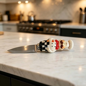 <span class=keywords><strong>Cuchillo</strong></span> de Cocina de Acero Inoxidable con Mango de Figura de Chef, Diseño a Cuadros con Lazo Rojo, Vajilla al por Mayor, Regalo a Granel - Product Image 1