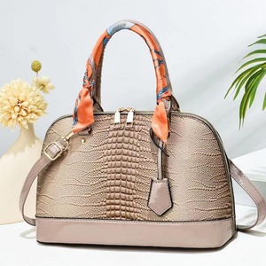 Women's <b>bag</b> new shell <b>bag</b> large capacity women's handbag shoulder <b>messenger</b> <b>bag</b> <b>ladies</b> <b>bags</b> - Product Image 4