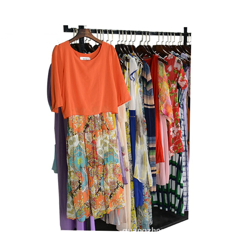 Factory Wholesale Second Hand Summer Clothes Used Ladies Silk Dress Women Clothing