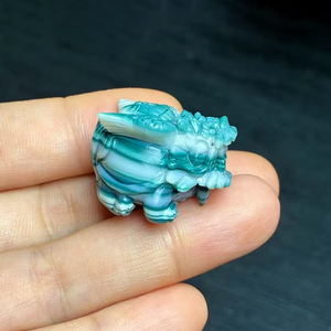 Figurine de <span class=keywords><strong>tortue</strong></span> <span class=keywords><strong>dragon</strong></span> en agate d'Alashan naturelle sculptée à la main, qualité supérieure, <span class=keywords><strong>tortue</strong></span> <span class=keywords><strong>dragon</strong></span> volante en agate pour la fabrication de bijoux, <span class=keywords><strong>Feng</strong></span> <span class=keywords><strong>Shui</strong></span> - Product Image 1