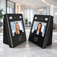 Terminal de reconnaissance faciale JINGXIN avec caméra binoculaire IA pour contrôle d'accès par visage, lecture de codes QR et gestion des présences des visiteurs en zone industrielle