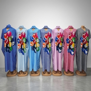 Robe <span class=keywords><strong>Africaine</strong></span> Grande Taille pour <span class=keywords><strong>Femme</strong></span>, Modèle Kafatan Boubou, Imprimé Rayé Abstrait, Tenue Traditionnelle Ethnique, Vente en Gros - Product Image 6